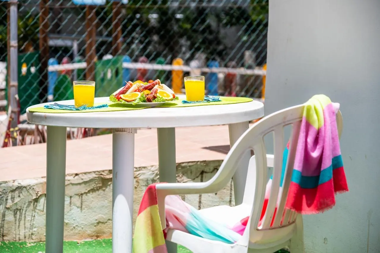 プラヤ・デ・ラス・アメリカス101 Bright, Pool View And Air Conditioningアパートメント